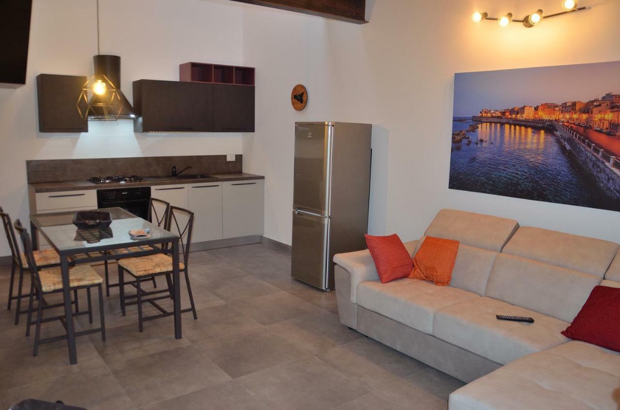 Eleven Villa Syrakusa Exteriör bild